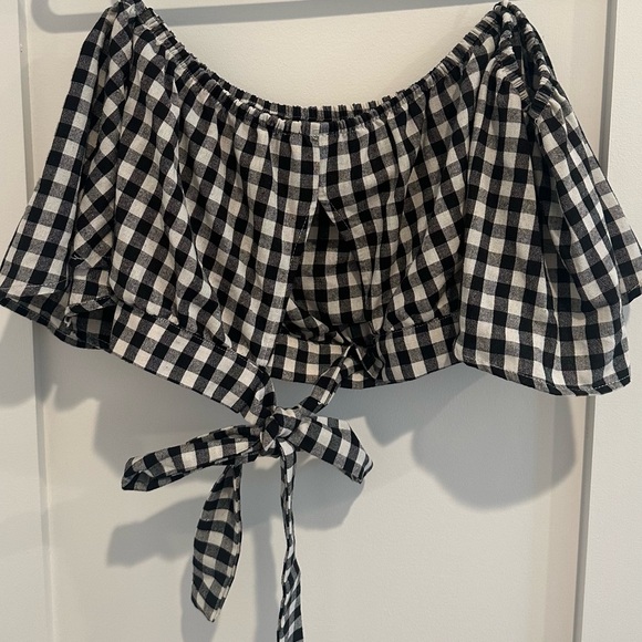 Off the shoulder crop top - Picture 2 of 3